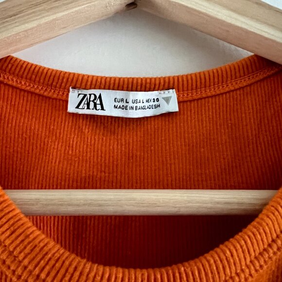 Set of 2 Zara high-neck cropped tank tops - Picture 2 of 4